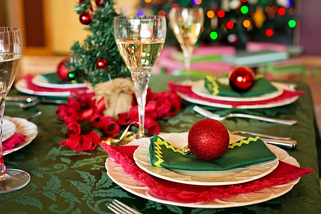 christmas table g798747a65 640